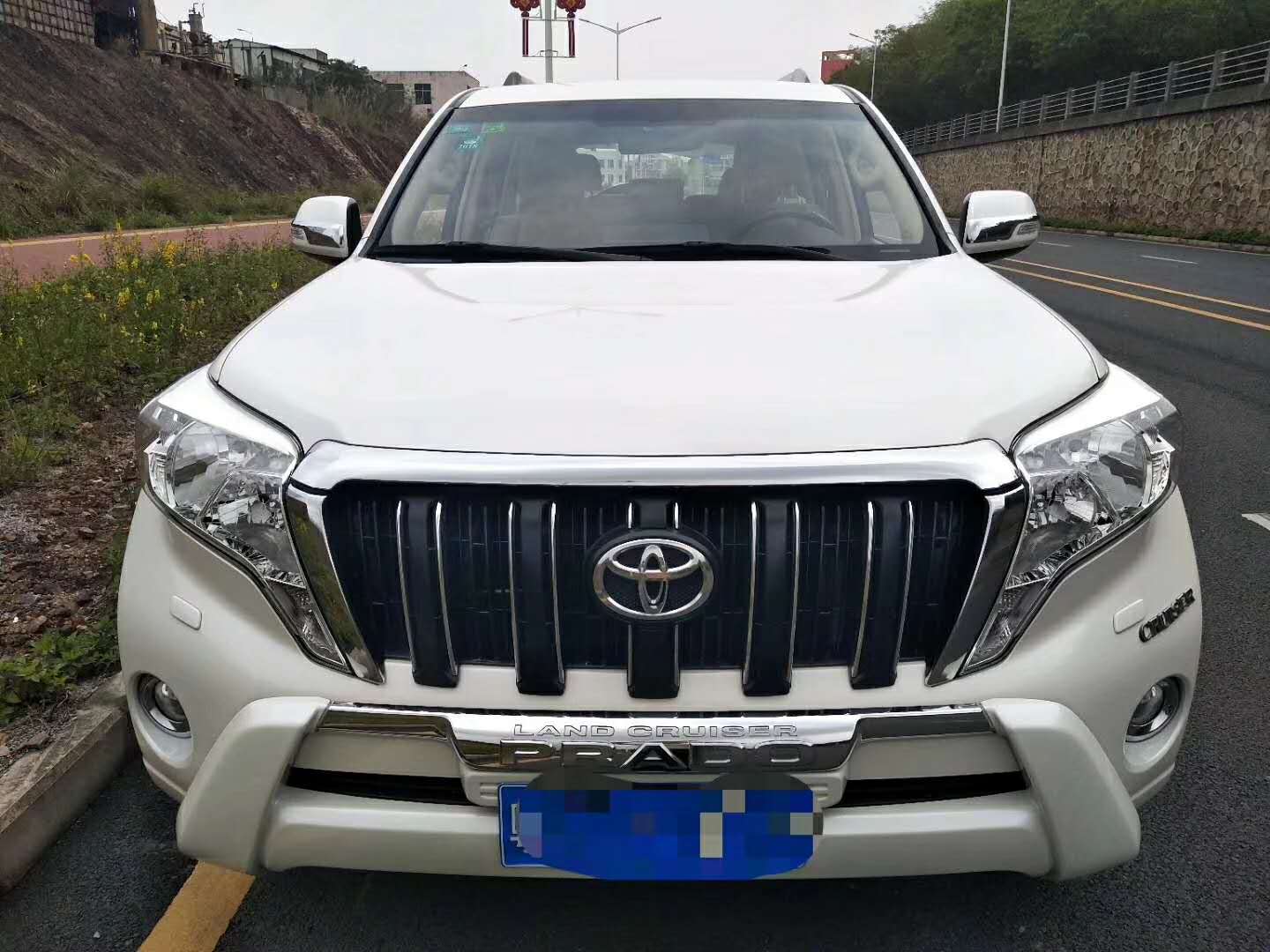 深圳SUV越野車(chē)豐田霸道租車(chē)